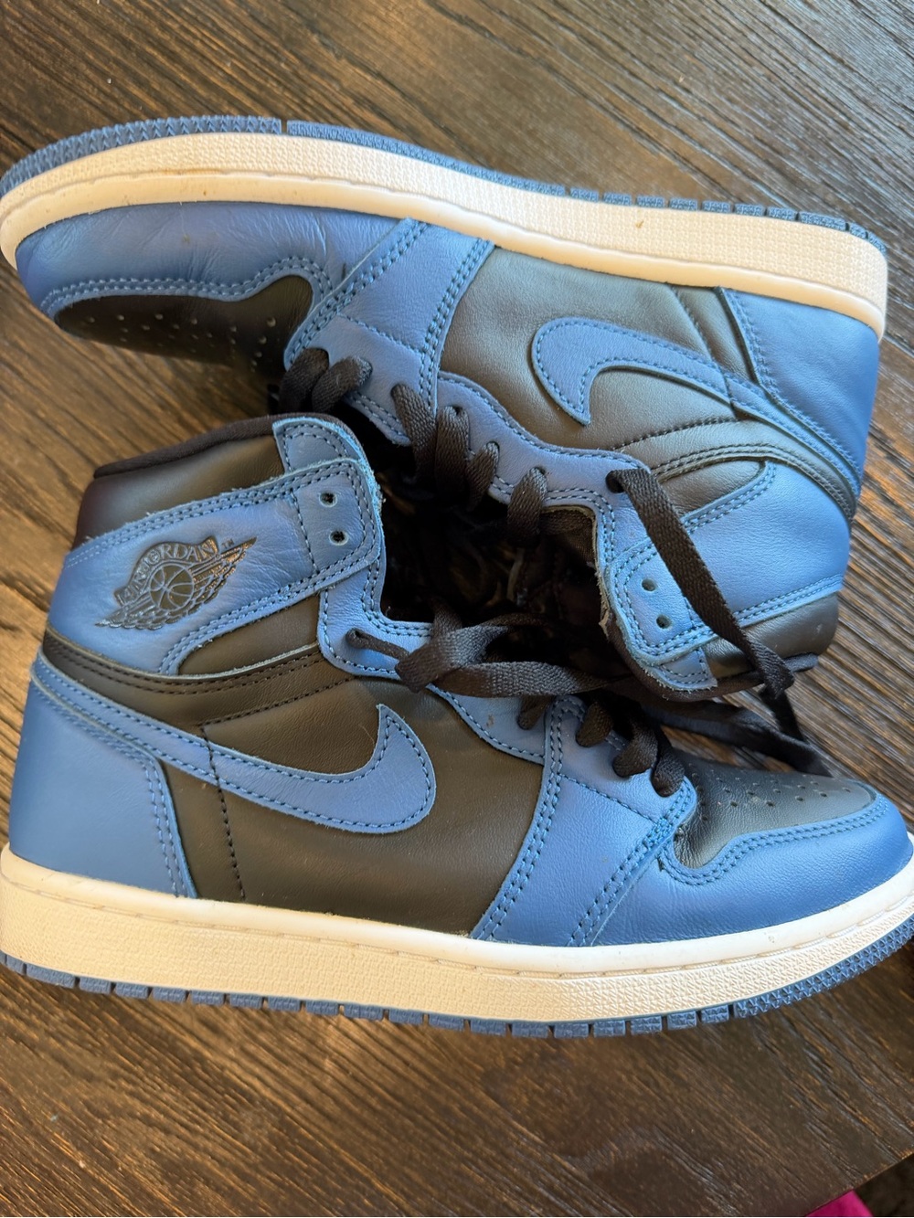 Air Jordan 1 High OG "Dark Marina Blue" Sneakers size 7Y